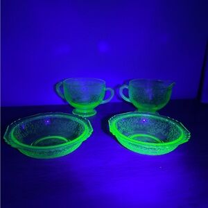 Vintage 1930s Depression Era Glass 4 piece set